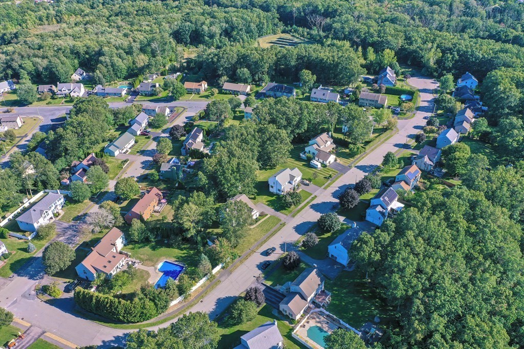 4 Valente Drive Worcester, MA 01604 - Photo 4 of 42