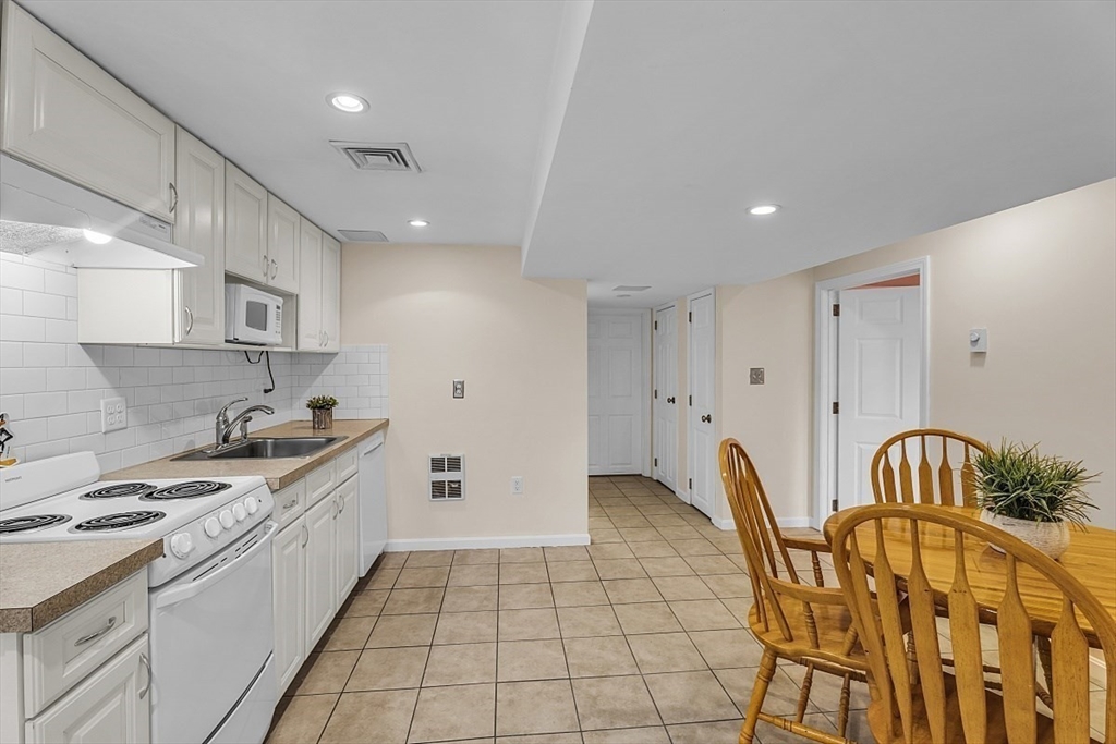 29 Upland Road Burlington, MA 01803 - Photo 29 of 42 Gallery Image 29