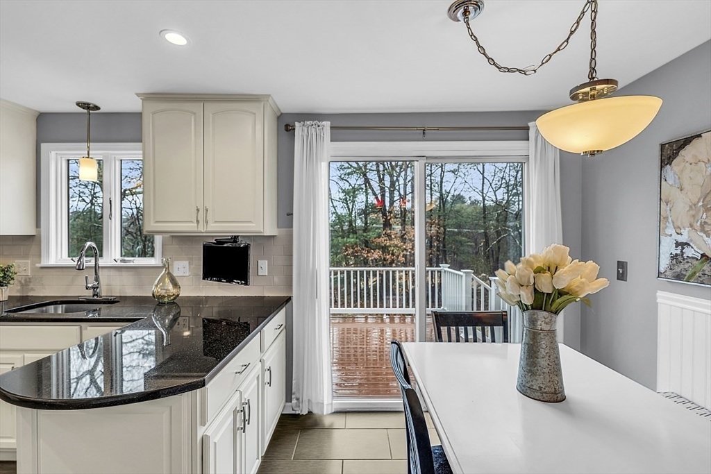 29 Upland Road Burlington, MA 01803 - Photo 4 of 42 Gallery Image 4