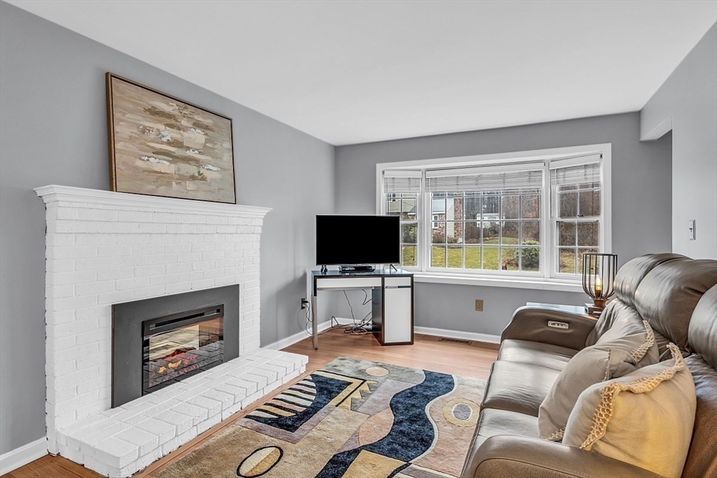 29 Upland Road Burlington, MA 01803 - Photo 8 of 42 Gallery Image 8