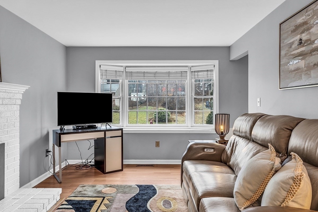 29 Upland Road Burlington, MA 01803 - Photo 9 of 42 Gallery Image 9