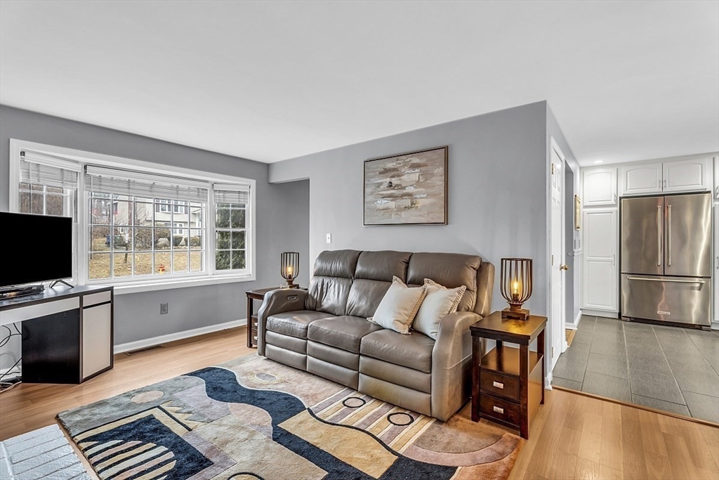 29 Upland Road Burlington, MA 01803 - Photo 10 of 42 Gallery Image 10