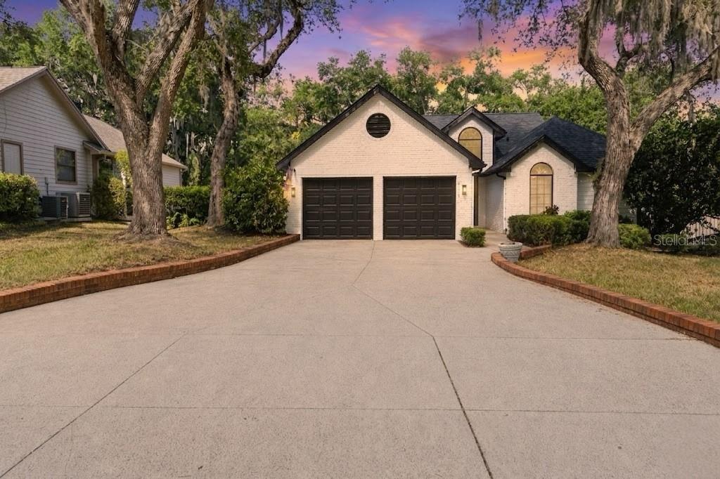331 Cascade Circle Palm Harbor, FL 34684 - Photo 2 of 28