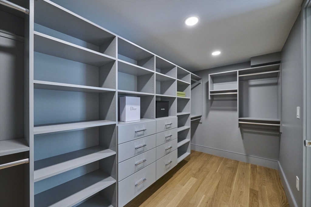 123 Fuller Street, Unit B Brookline, MA 02446 - Photo 22 of 41