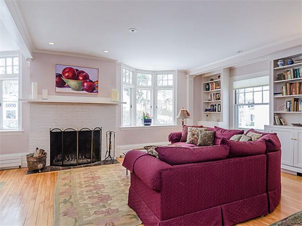 22 Braeburn Road Newton, MA 02466 - Photo 4 of 23 Gallery Image 4