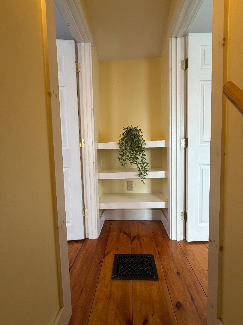 27 Dodge Road Edgecomb, ME 04556 - Photo 15 of 15 17Hallway