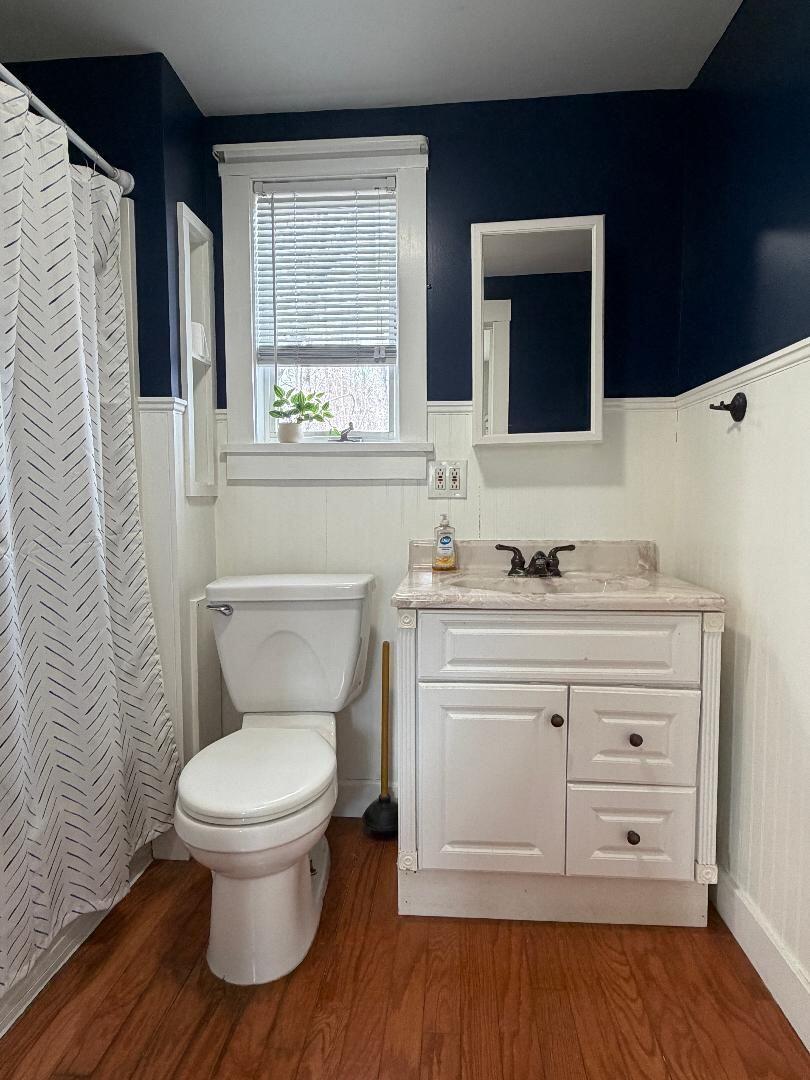 27 Dodge Road Edgecomb, ME 04556 - Photo 8 of 15 12Bathroom (1)