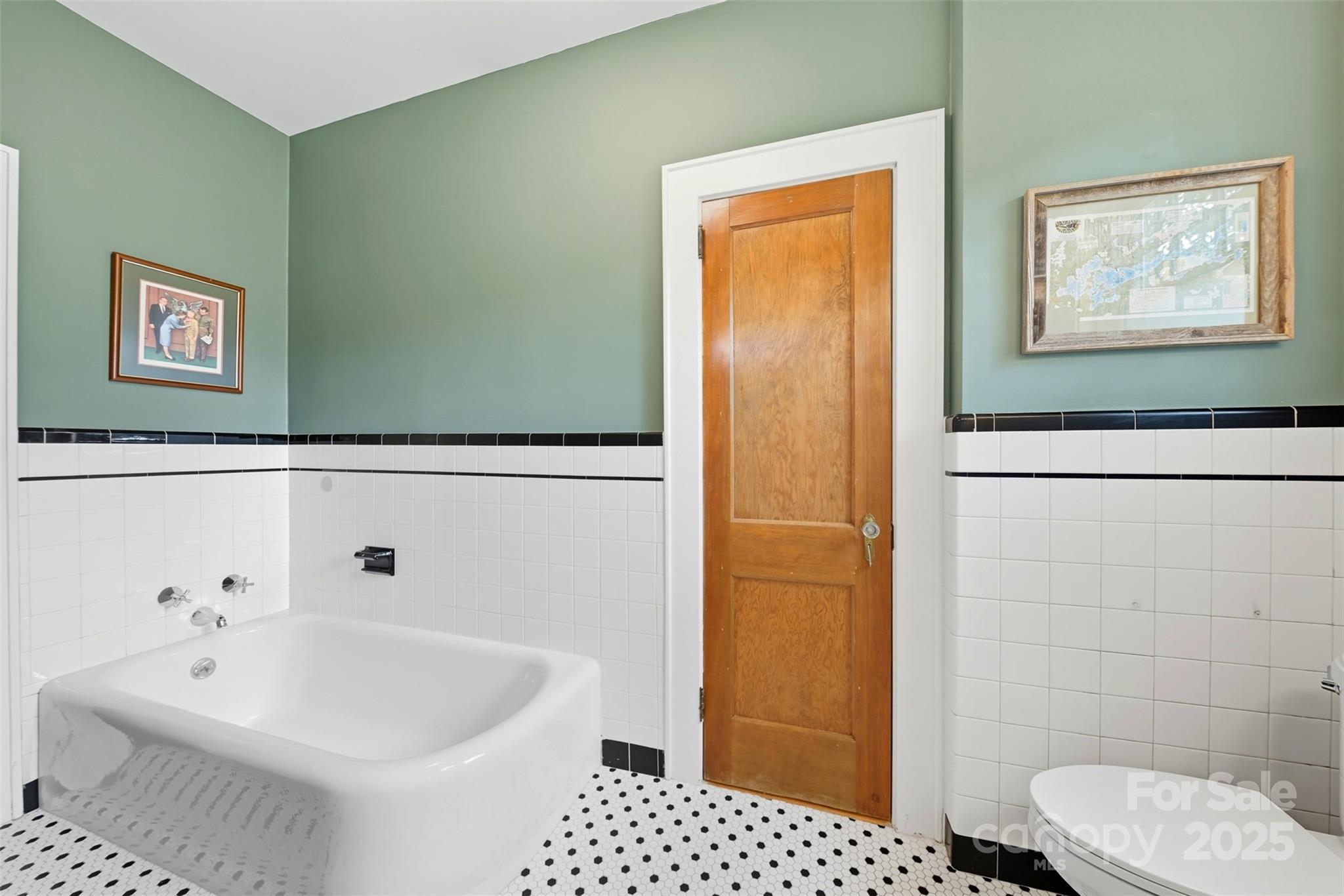 1518 Providence Road Charlotte, NC 28207 - Photo 22 of 44