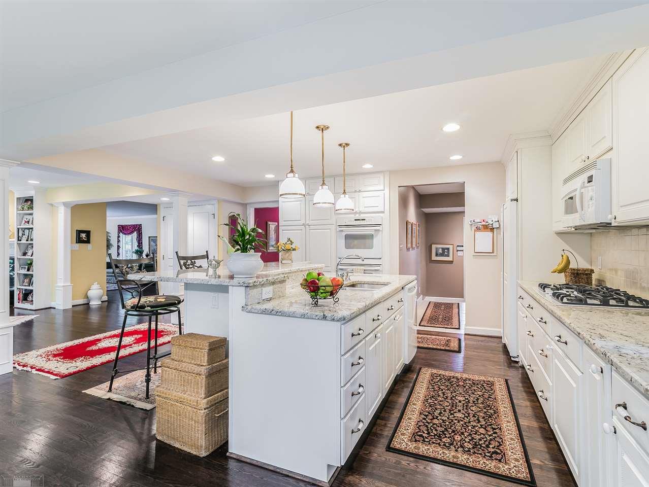 525 Shelden Road Grosse Pointe, MI 48236 - Photo 16 of 51 31324235-15.JPG
