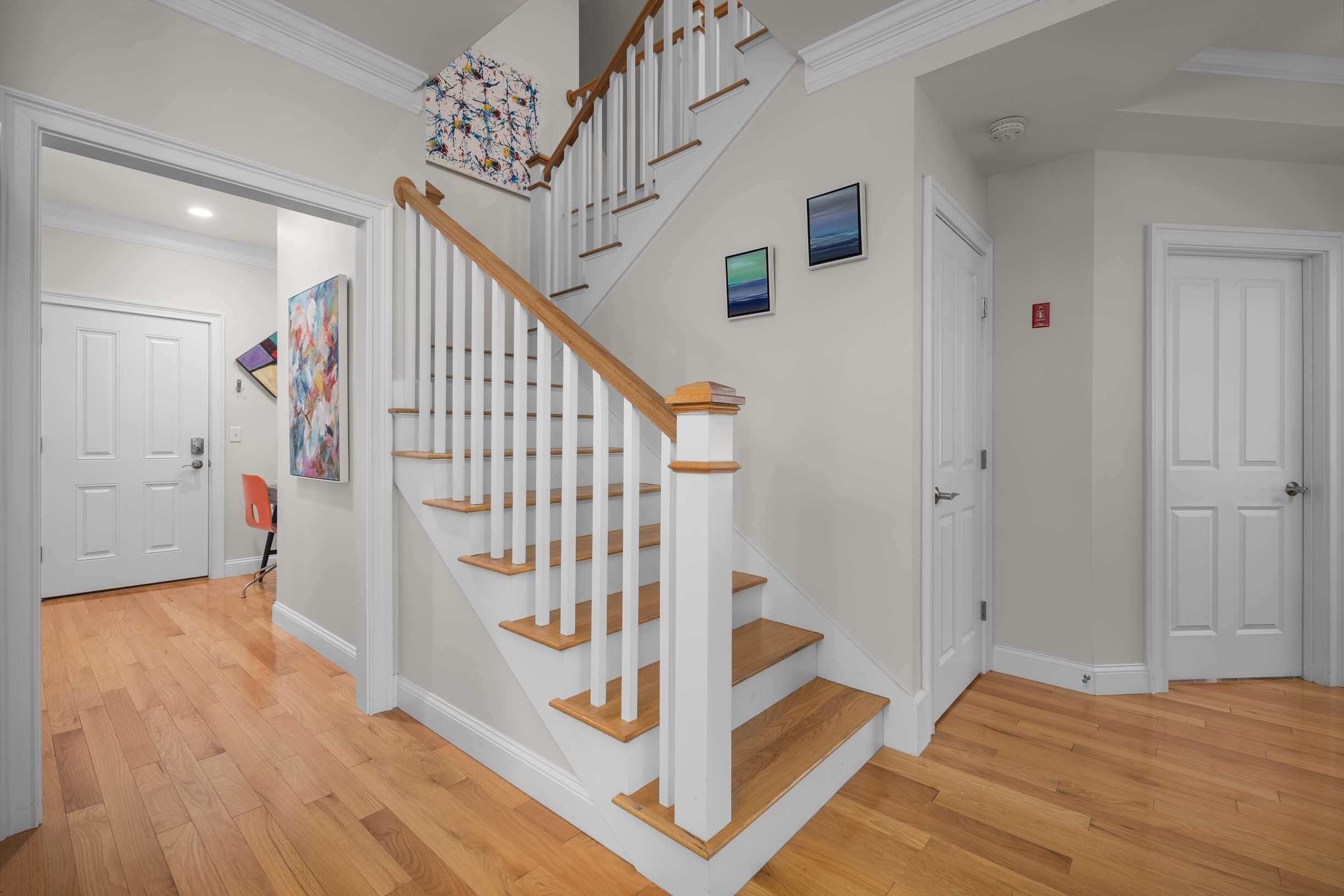 100 Shepard's Cove Road, Unit B2 Kittery, ME 03904 - Photo 17 of 34 Foyer