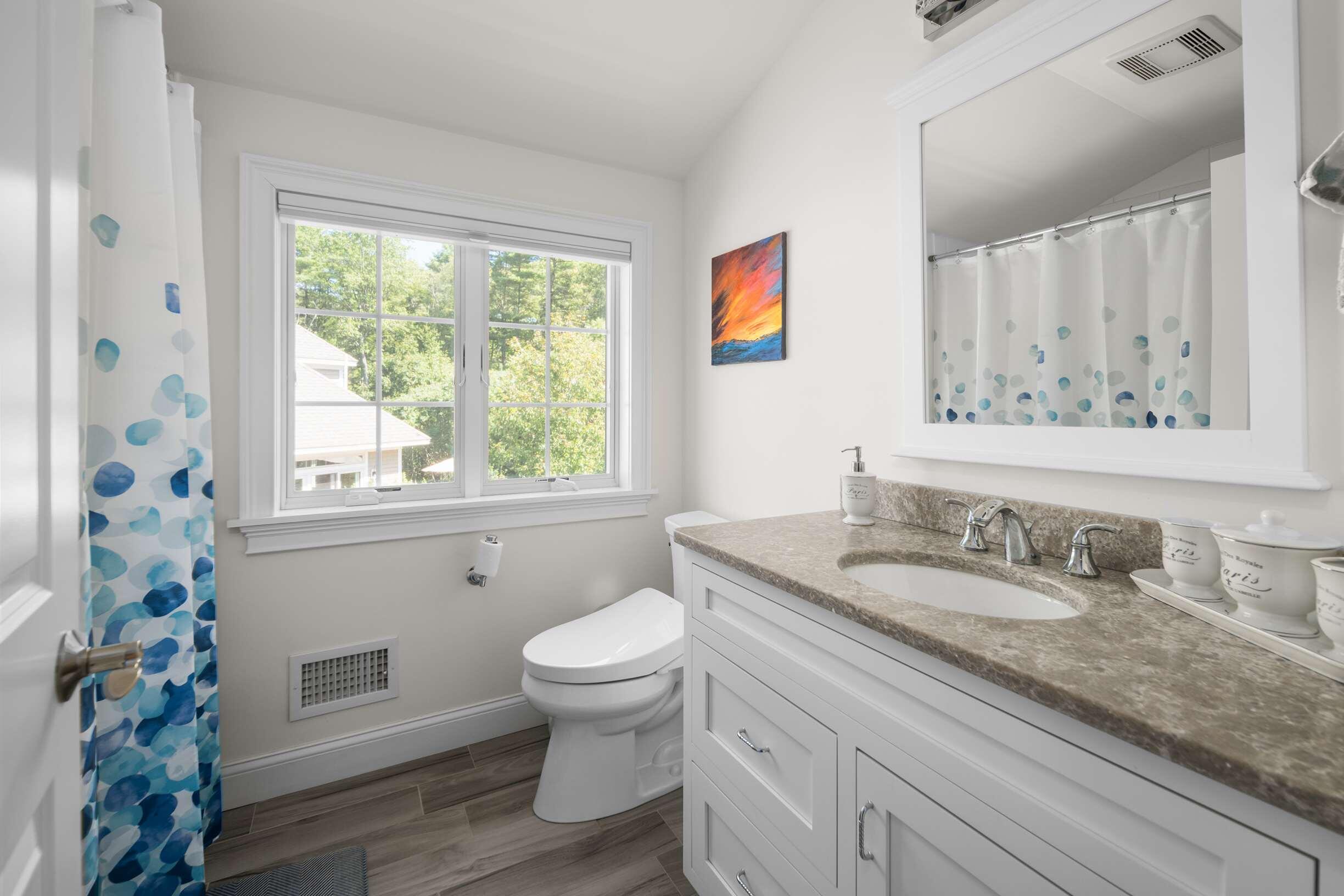 100 Shepard's Cove Road, Unit B2 Kittery, ME 03904 - Photo 21 of 34 2nd Fl. Bathroom