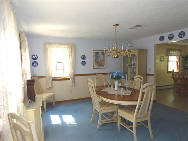 47 Saddle Hill Road Hopkinton, MA 01748 - Photo 3 of 29 Gallery Image 3