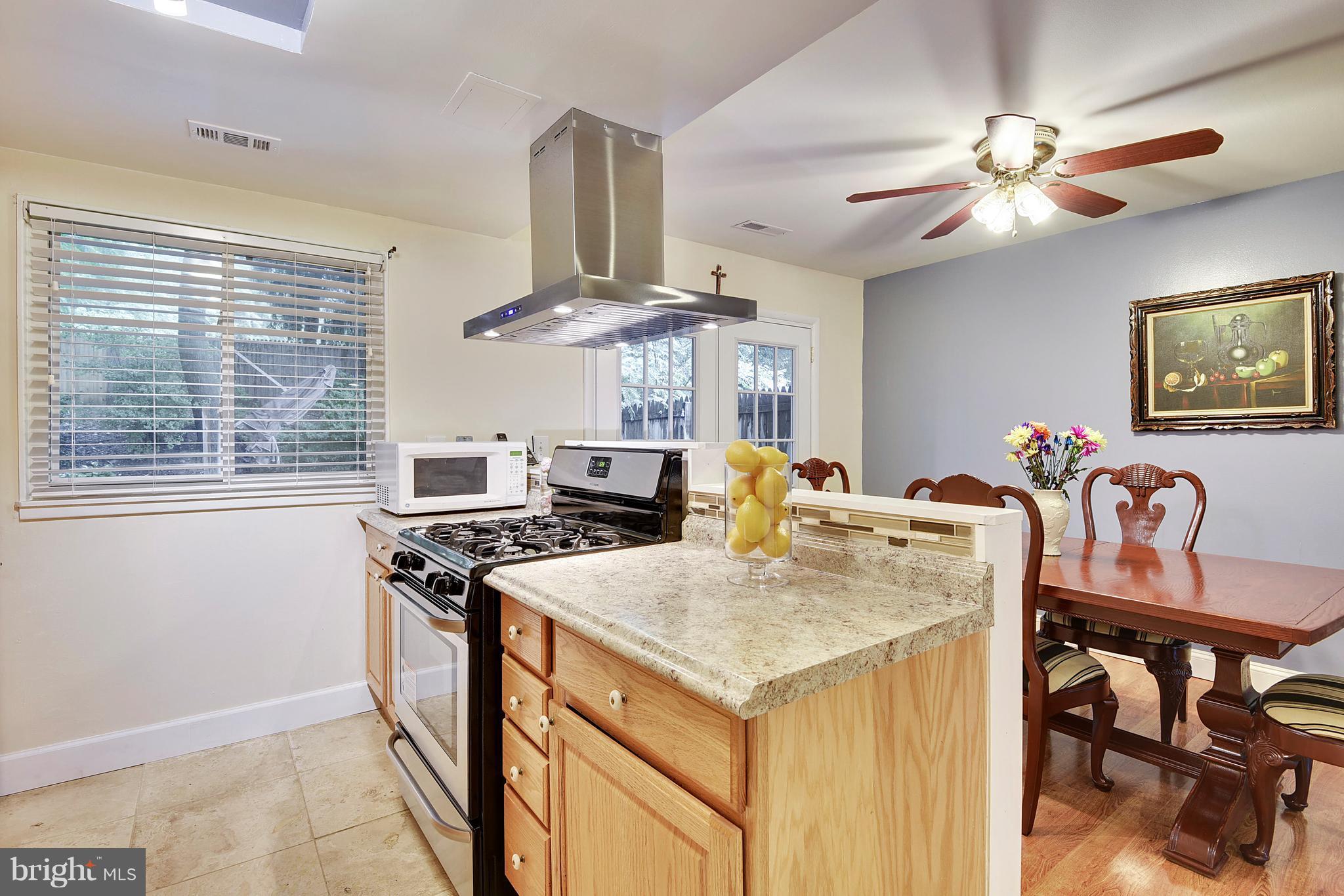 14904 Hydrus Road Silver Spring, MD 20906 - Photo 10 of 22 Kitchen