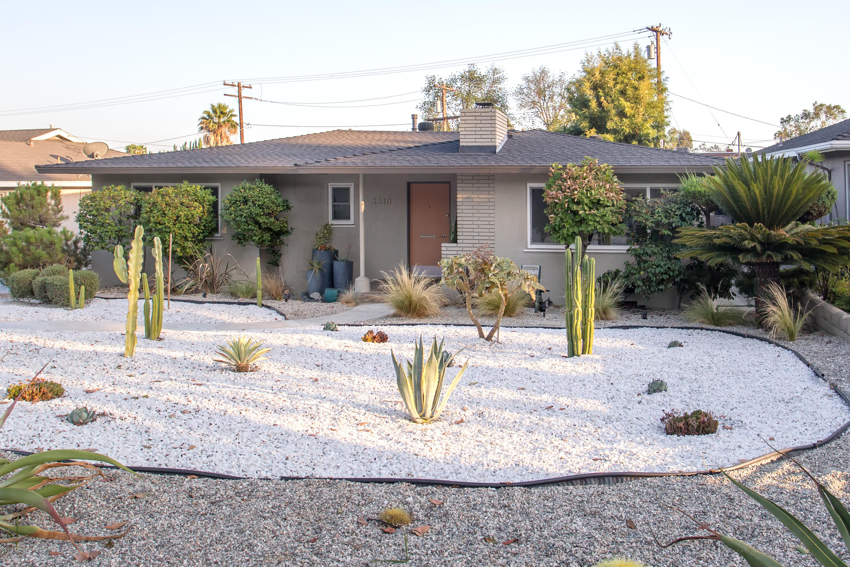 3610 Hampton Road Pasadena, CA 91107 - Photo 18 of 27 a view of a house with outdoor space