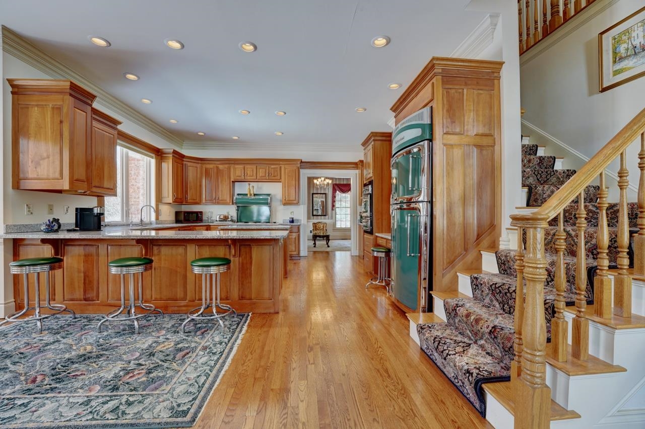 475 New Boston Road Bedford, NH 03110 - Photo 16 of 40