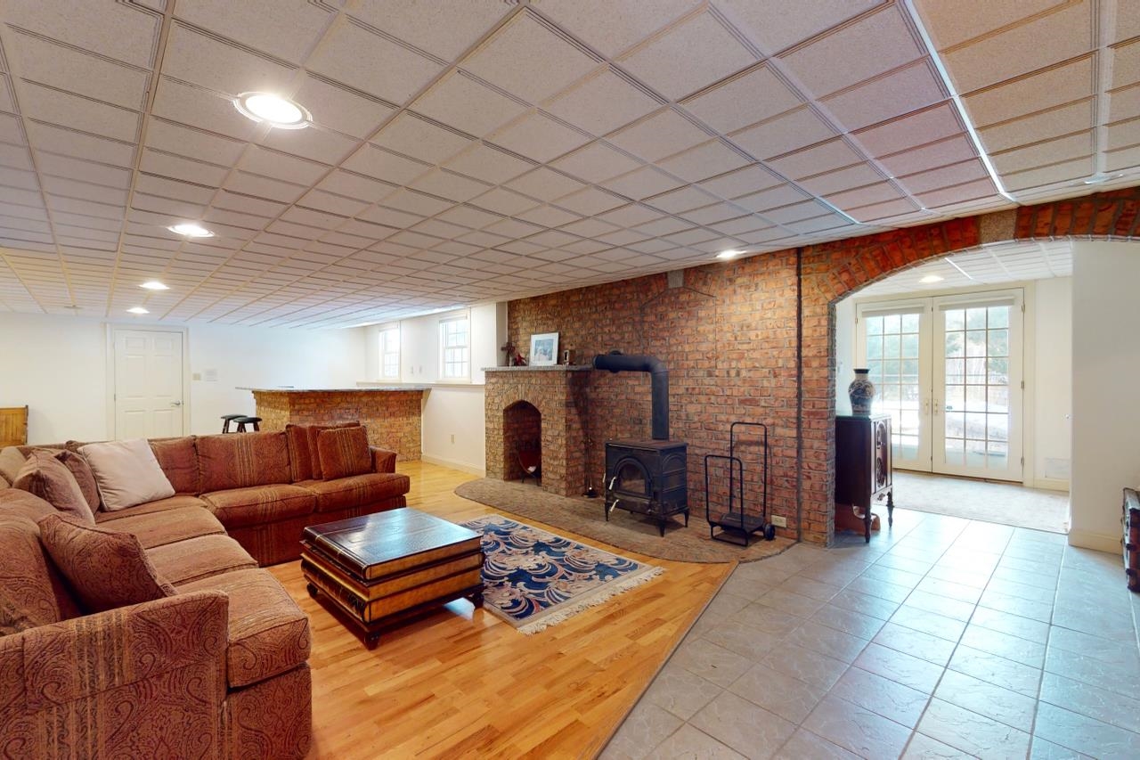 475 New Boston Road Bedford, NH 03110 - Photo 28 of 40