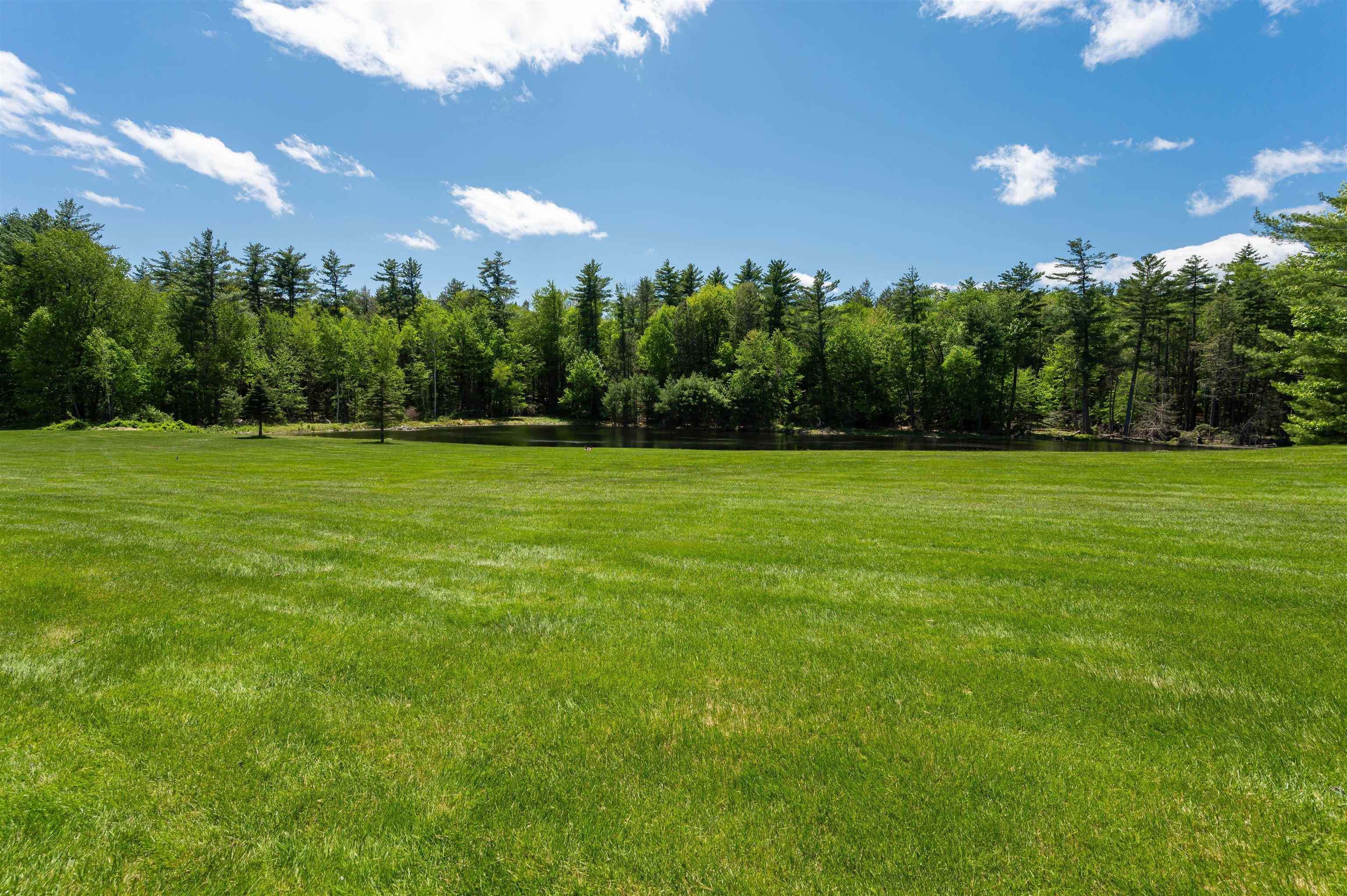 475 New Boston Road Bedford, NH 03110 - Photo 37 of 40