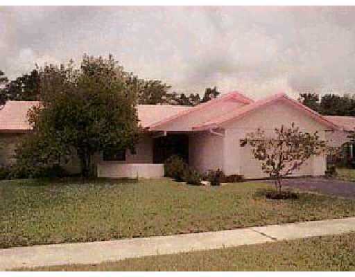 21111 North Escondido Way Boca Raton, FL 33433 - Photo 1 of 2 Primary Photo
