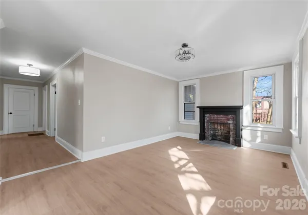 $274,990 | 234 South Ervin Avenue, Newton, NC 28658