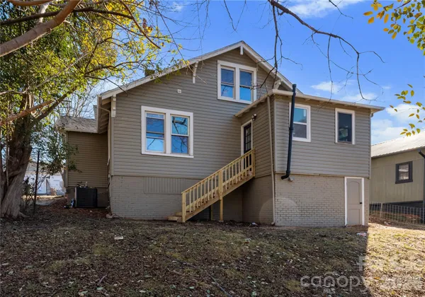 $274,990 | 234 South Ervin Avenue, Newton, NC 28658