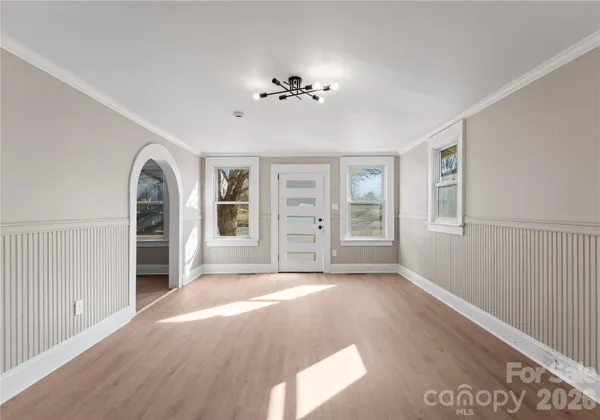 $274,990 | 234 South Ervin Avenue, Newton, NC 28658