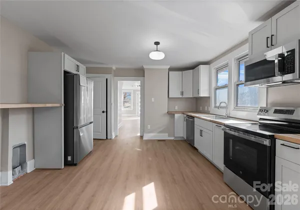 $274,990 | 234 South Ervin Avenue, Newton, NC 28658