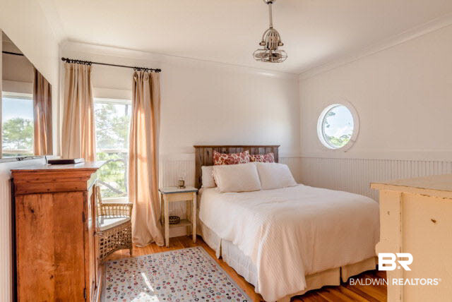 26896 Moses Road Orange Beach, AL 36561 - Photo 22 of 42 Guest Bedroom