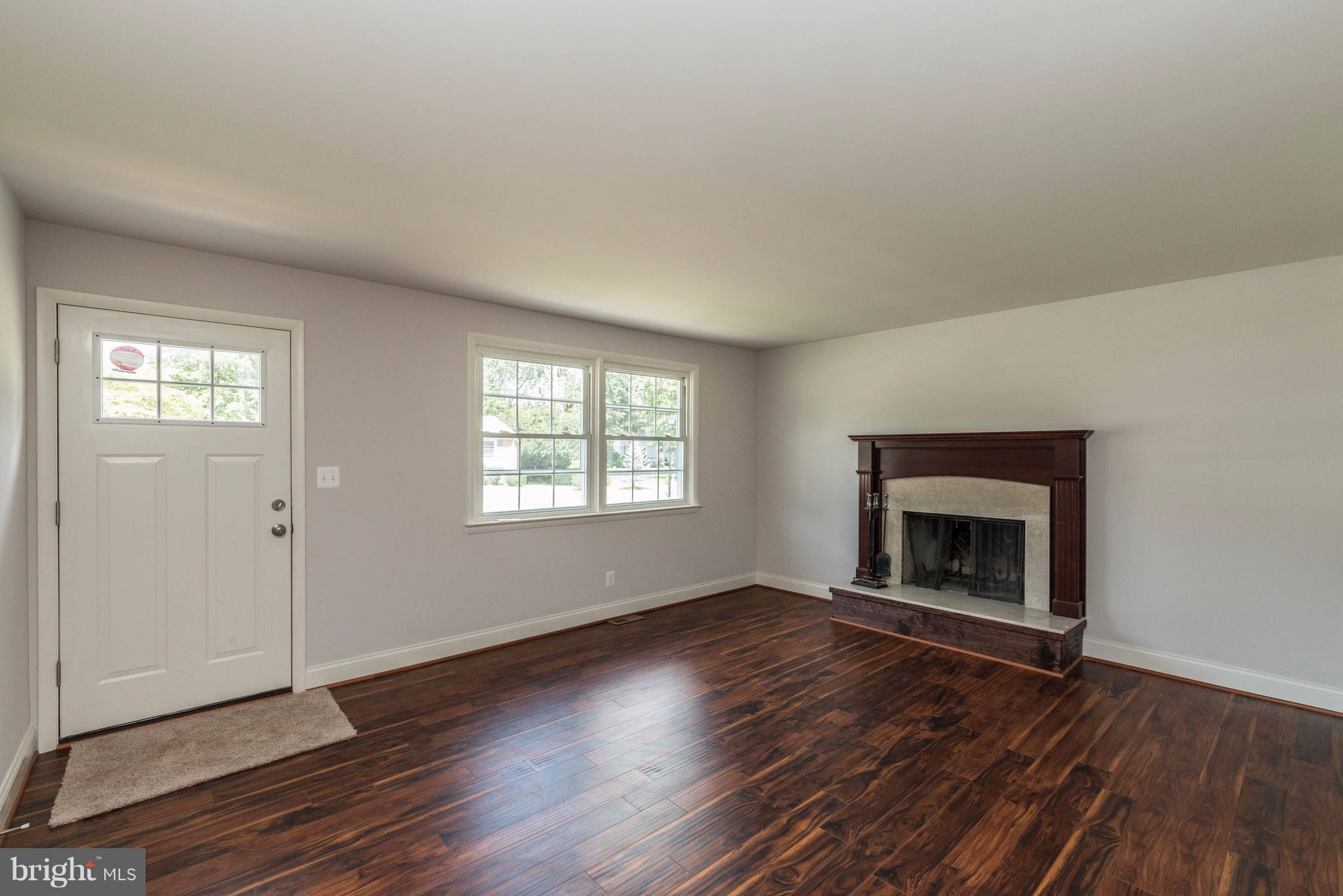 239 Highmeadow Road Reisterstown, MD 21136 - Photo 4 of 24 Living Room