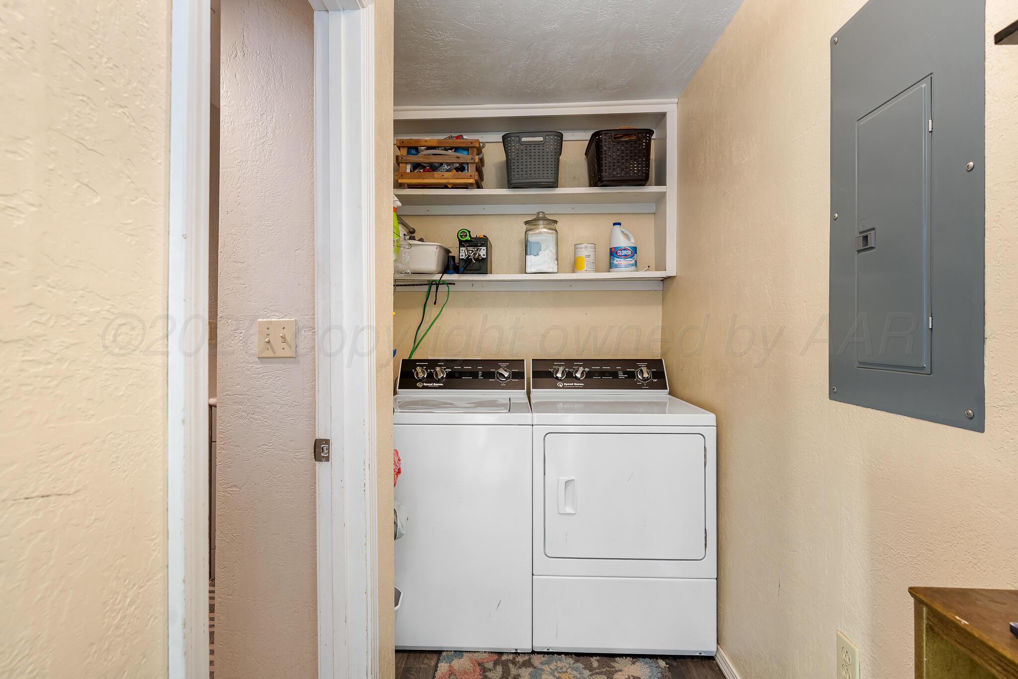 1401 3rd Avenue Canyon, TX 79015 - Photo 24 of 40 a utility room with dryer and washer