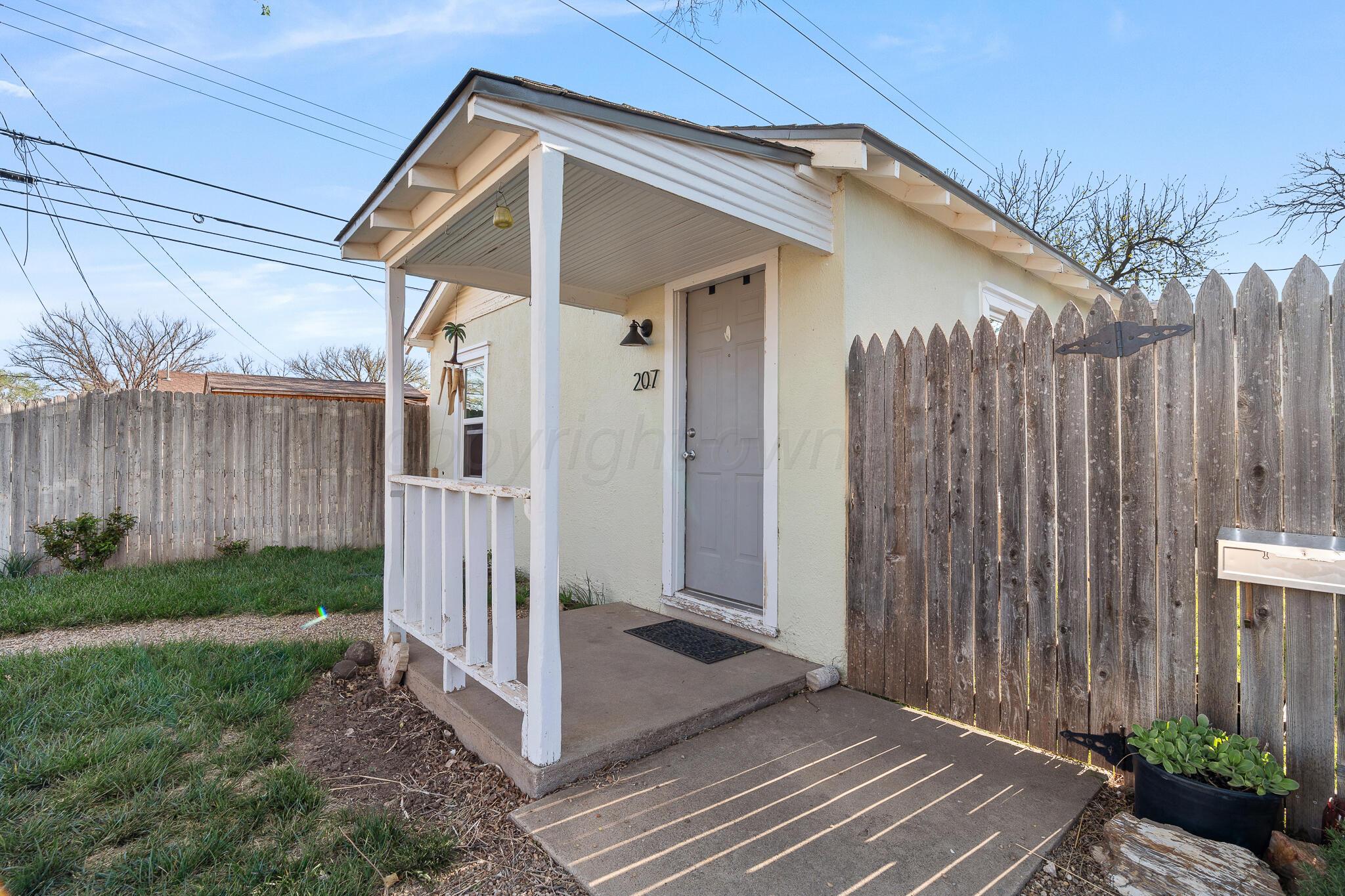 1401 3rd Avenue Canyon, TX 79015 - Photo 33 of 40 a front view of a house with garden