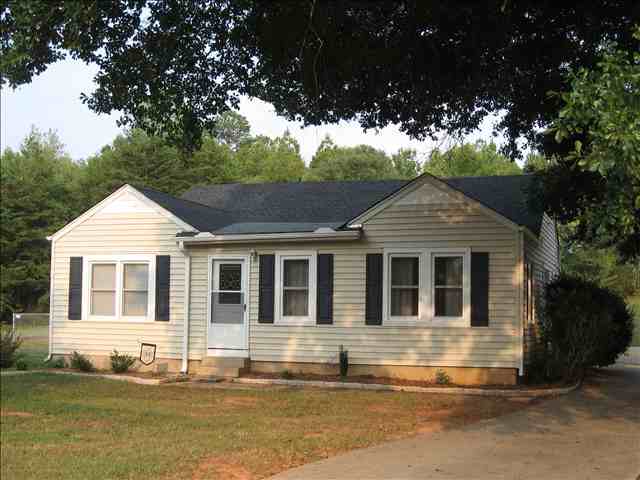 398 Brewer Road Walhalla, SC 29691 - Photo 1 of 17 Gallery Image 1