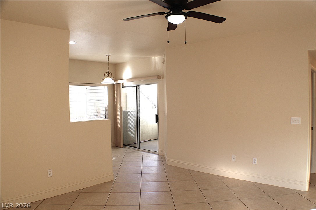 1531 Ruby Cliffs Lane, Unit 102 Las Vegas, NV 89144 - Photo 5 of 30 SPACIOUS FAMILY ROOM!