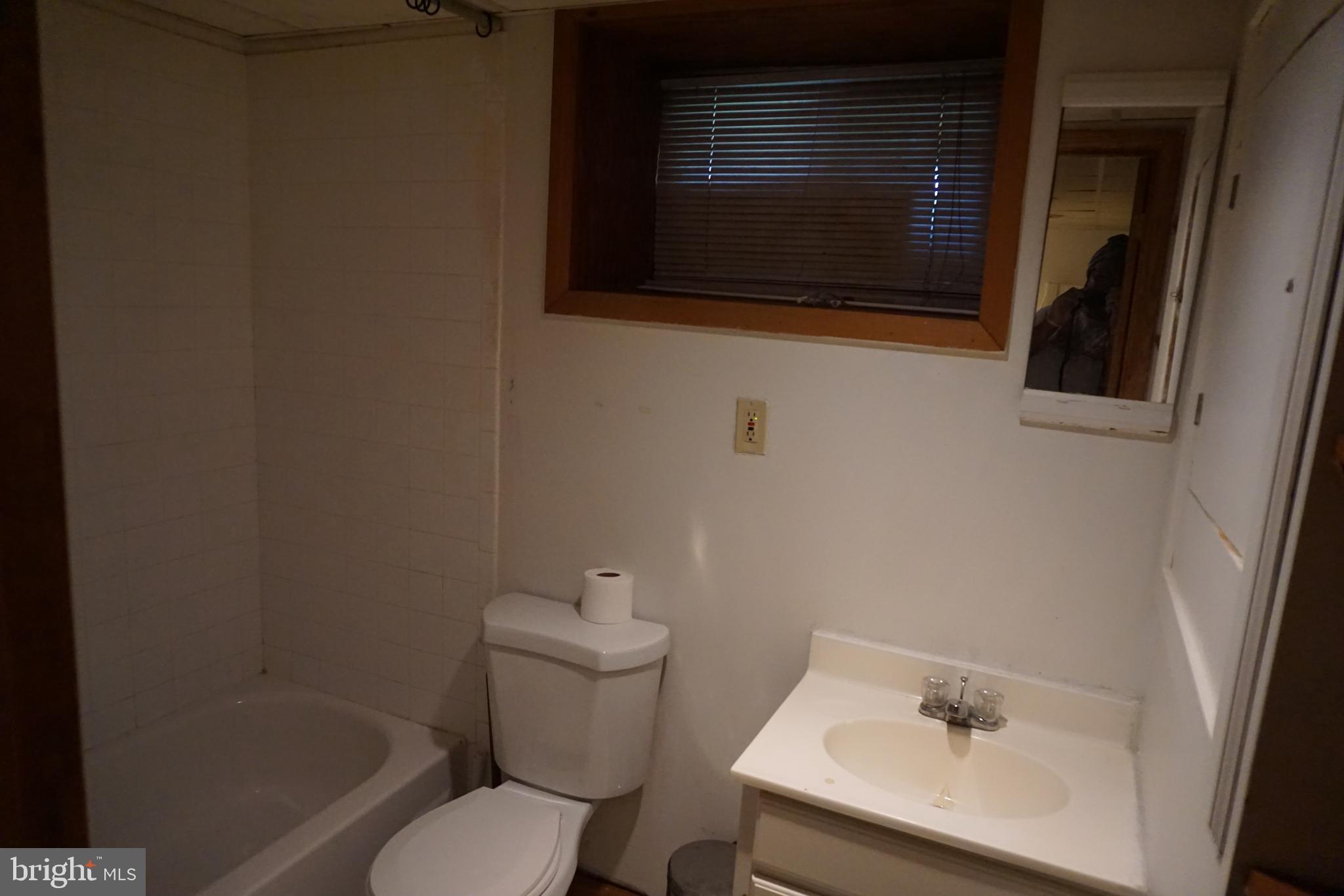 7127 Harford Road Baltimore, MD 21234 - Photo 7 of 75 Gallery Image 7