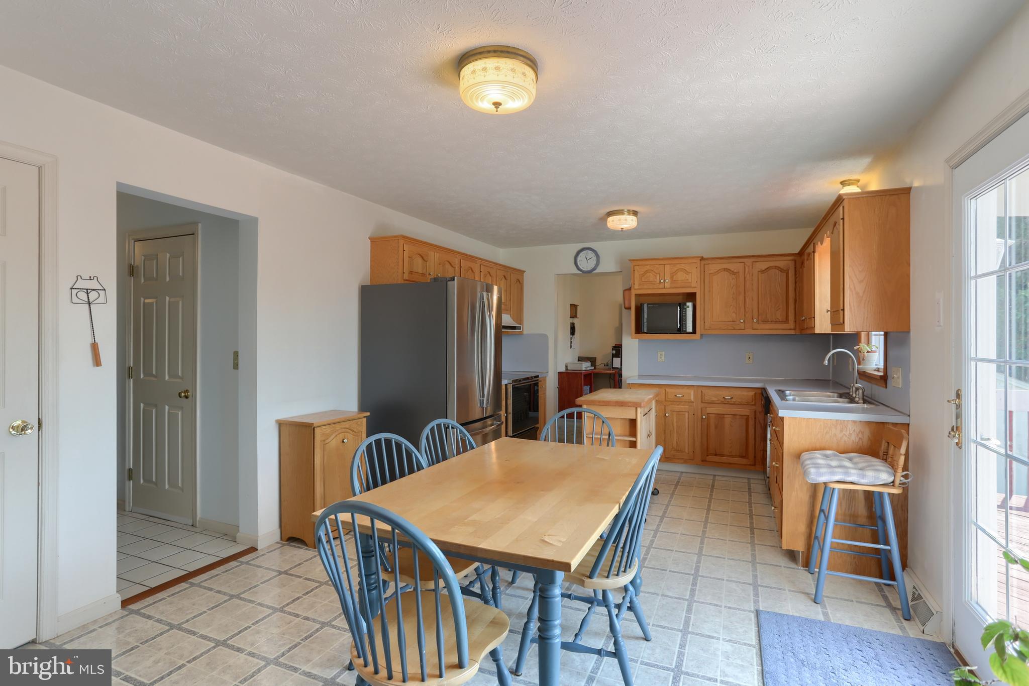 1 Southfield Road Lebanon, PA 17042 - Photo 13 of 40 Eat in kitchen area