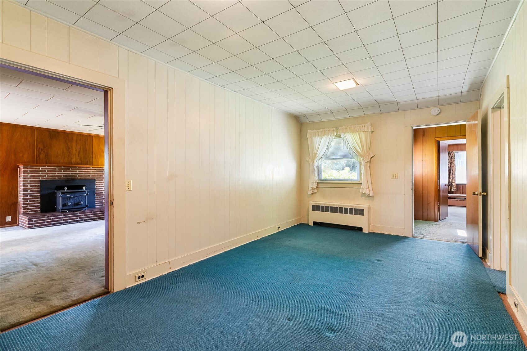 4535 Cable Street Bellingham, WA 98229 - Photo 16 of 31 an empty room with windows