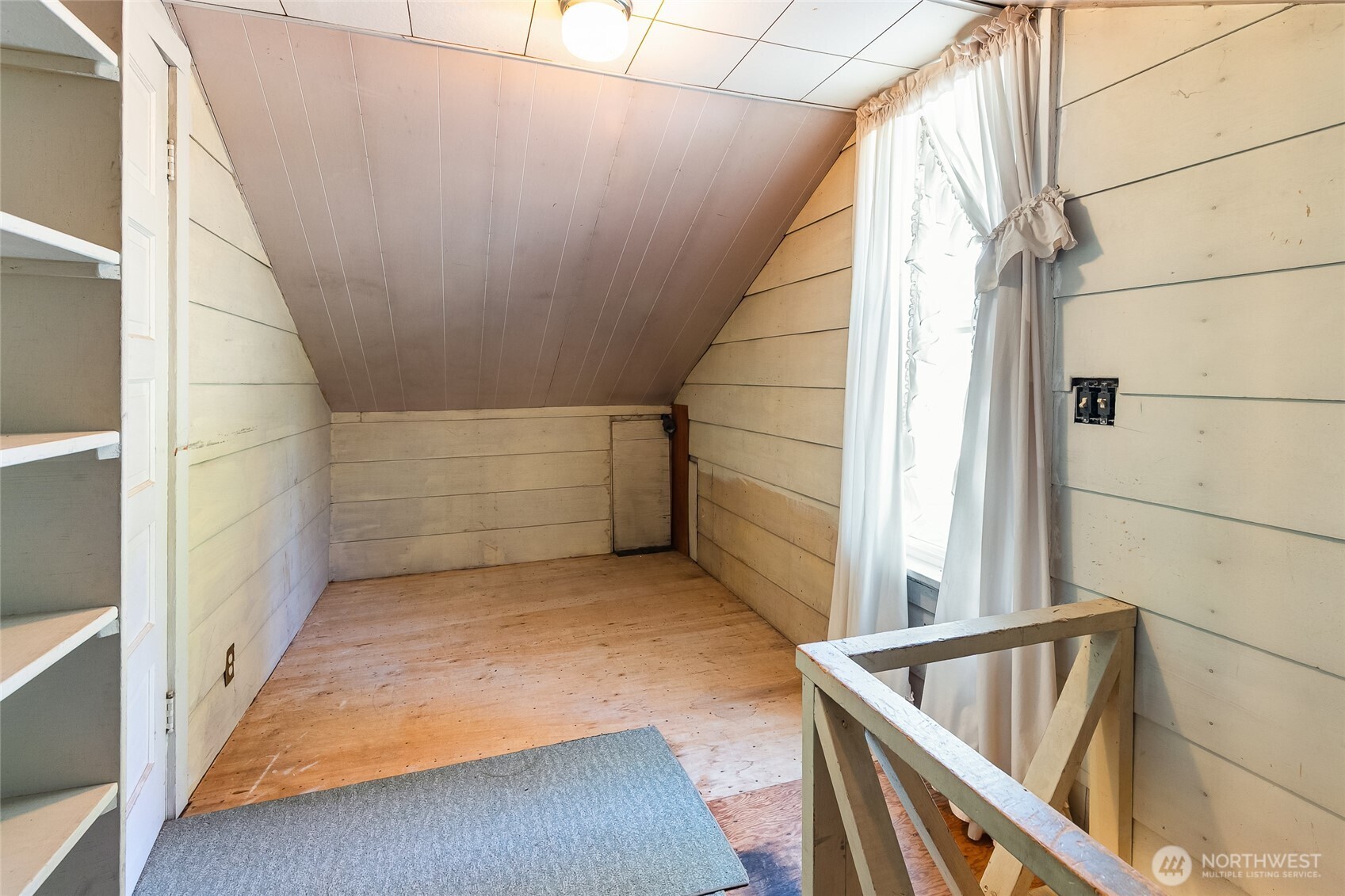 4535 Cable Street Bellingham, WA 98229 - Photo 25 of 31 a view of balcony