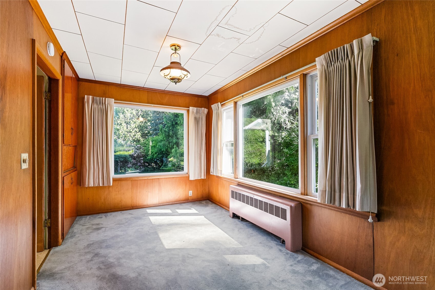 4535 Cable Street Bellingham, WA 98229 - Photo 8 of 31 a view of an empty room with a window