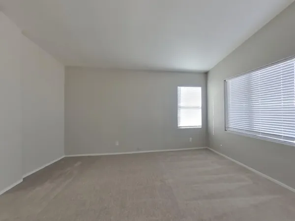 $2,079 | 2836 South 66th Avenue, Phoenix, AZ 85043