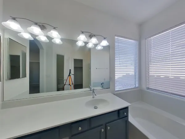 $2,079 | 2836 South 66th Avenue, Phoenix, AZ 85043