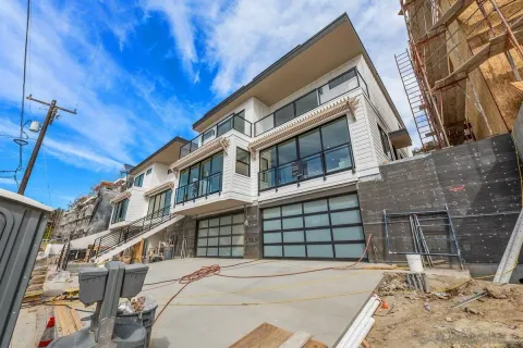 $2,550,000 | 4813 Academy Street, San Diego, CA 92109