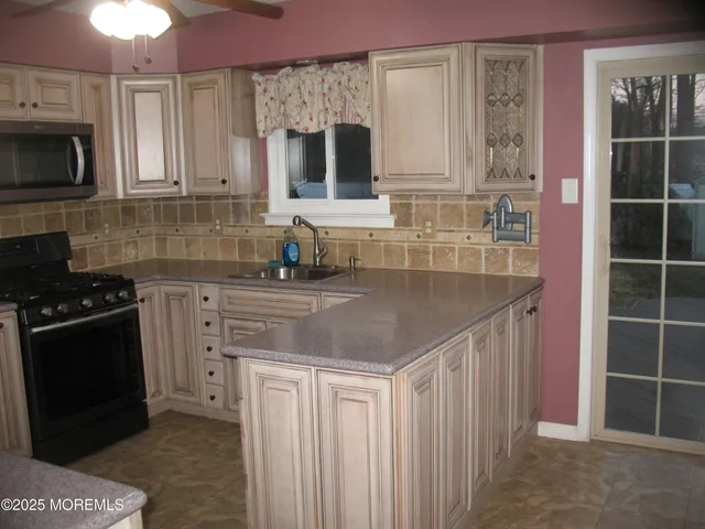 $599,000 | 32 Appletree Road, Howell, NJ 07731