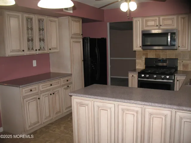 $599,000 | 32 Appletree Road, Howell, NJ 07731