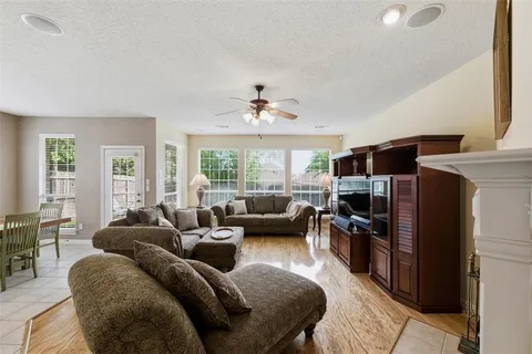 $374,999 | 4541 Marguerite Lane, Fort Worth, TX 76123
