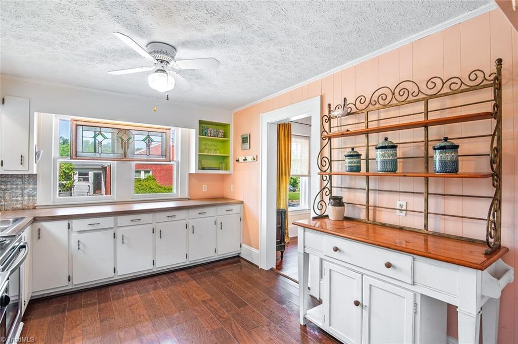 503 Sunset Drive High Point, NC 27262 - Photo 15 of 27 Gallery Image 15