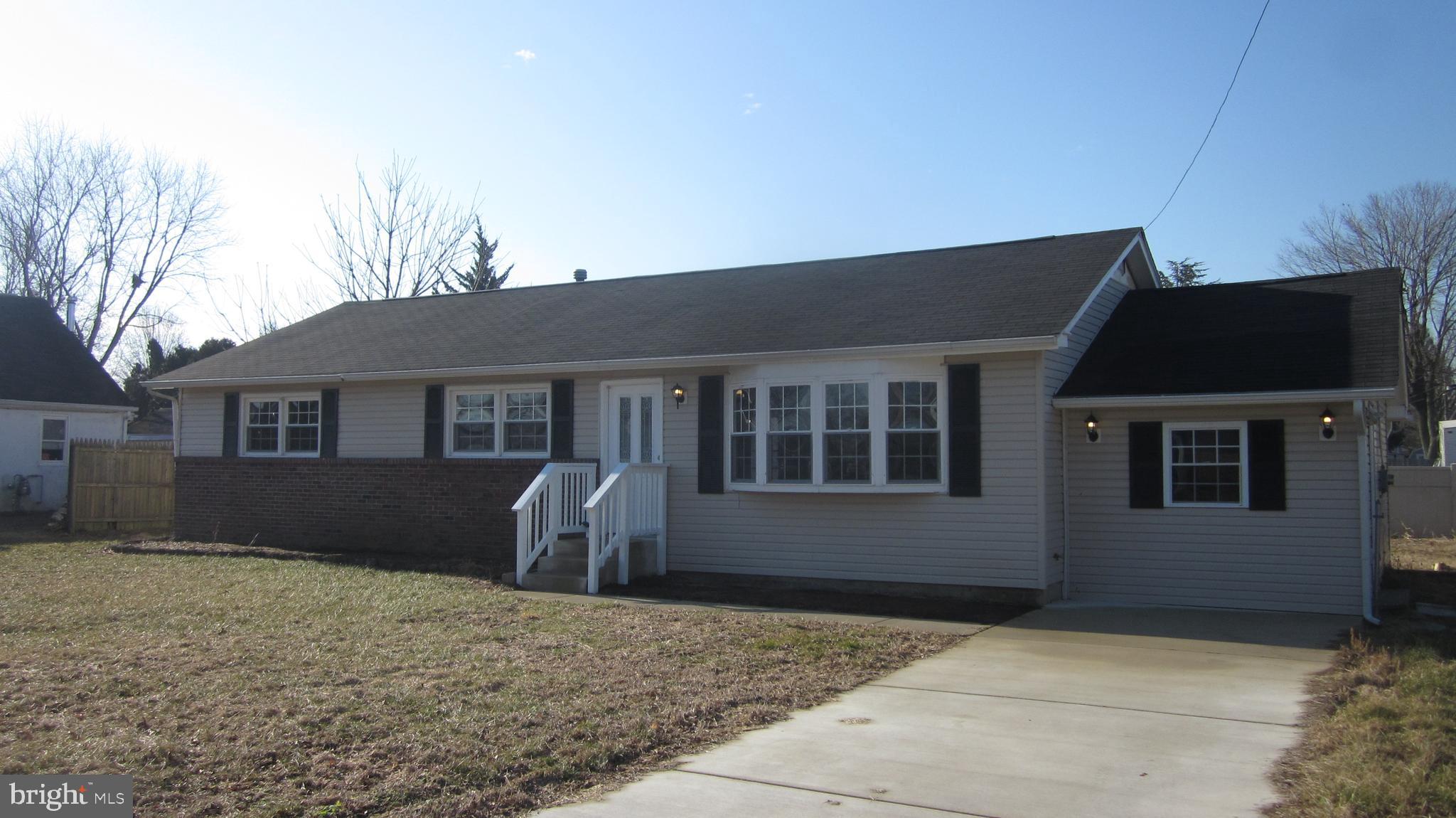 29 Eaton Road Pennsville, NJ 08070 - Photo 3 of 23