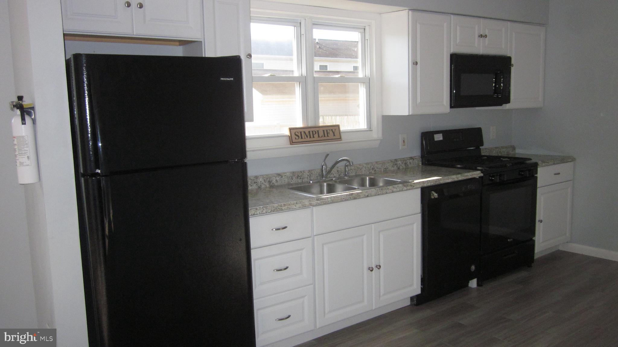 29 Eaton Road Pennsville, NJ 08070 - Photo 5 of 23