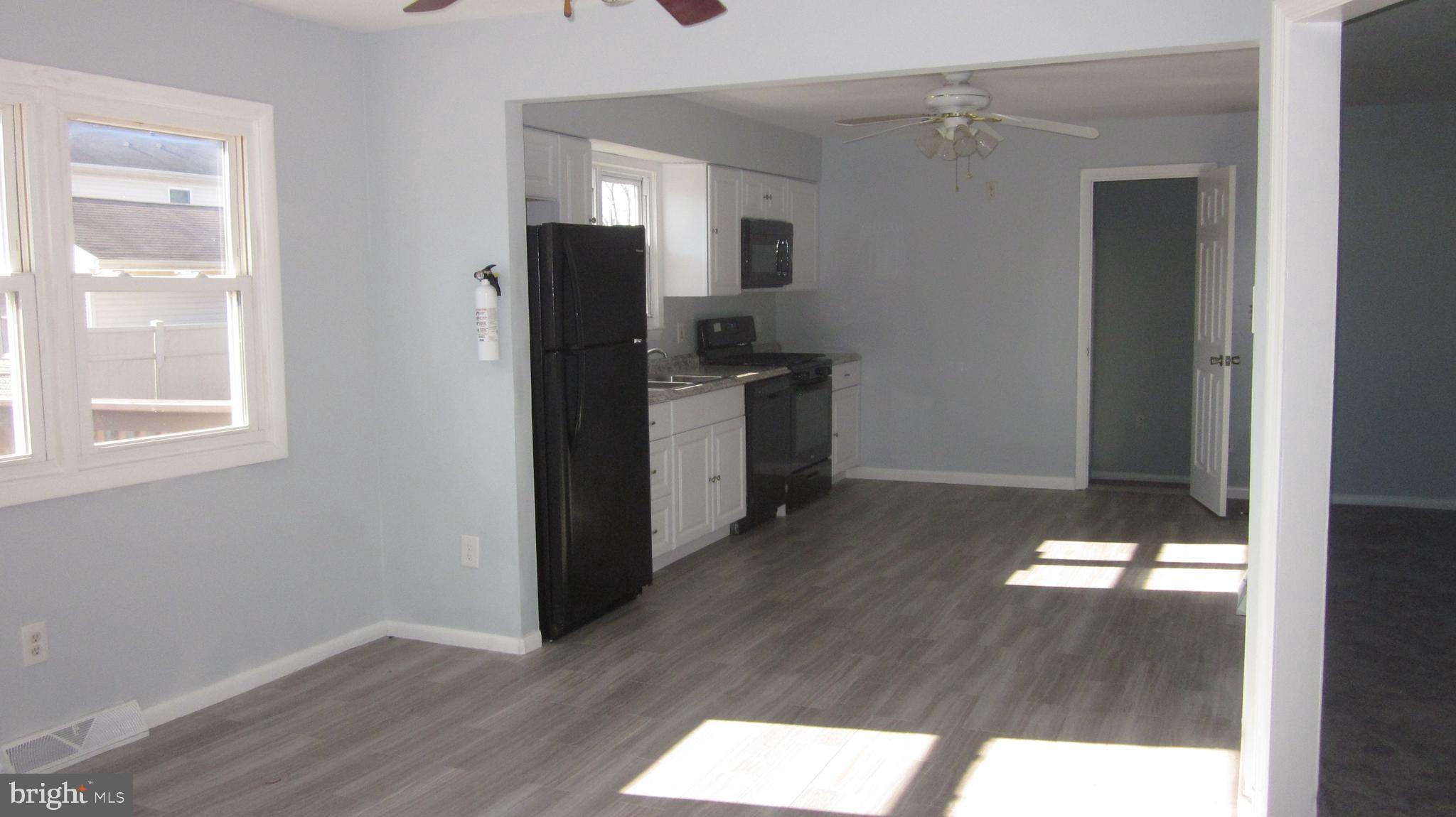 29 Eaton Road Pennsville, NJ 08070 - Photo 7 of 23