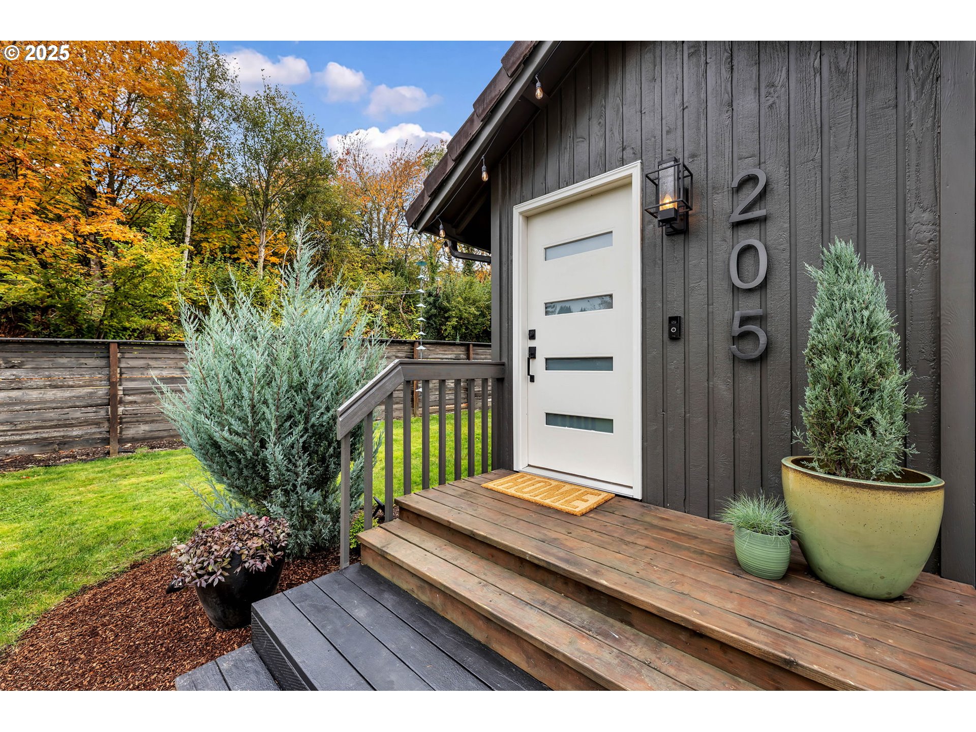 205 South Hillhurst Road Ridgefield, WA 98642 - Photo 5 of 43 a house view with a outdoor space