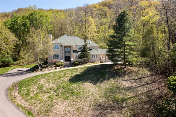 $1,050,000 | W5419 Pine Bluff Road, Shelby, WI 54601