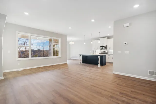 $717,525 | 8191 Haywood Drive, Lino Lakes, MN 55014